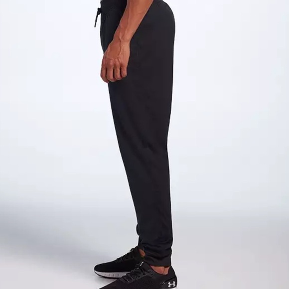Under Armour Men’s Medium Joggers. - Picture 3 of 11
